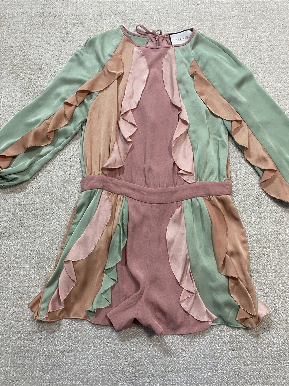 Alexi Winona Ruffled Colorblock Romper - Size S Excellent Condition - Picture 16 of 16